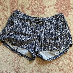 Athleta Navy print chevron print athletic shorts- Large